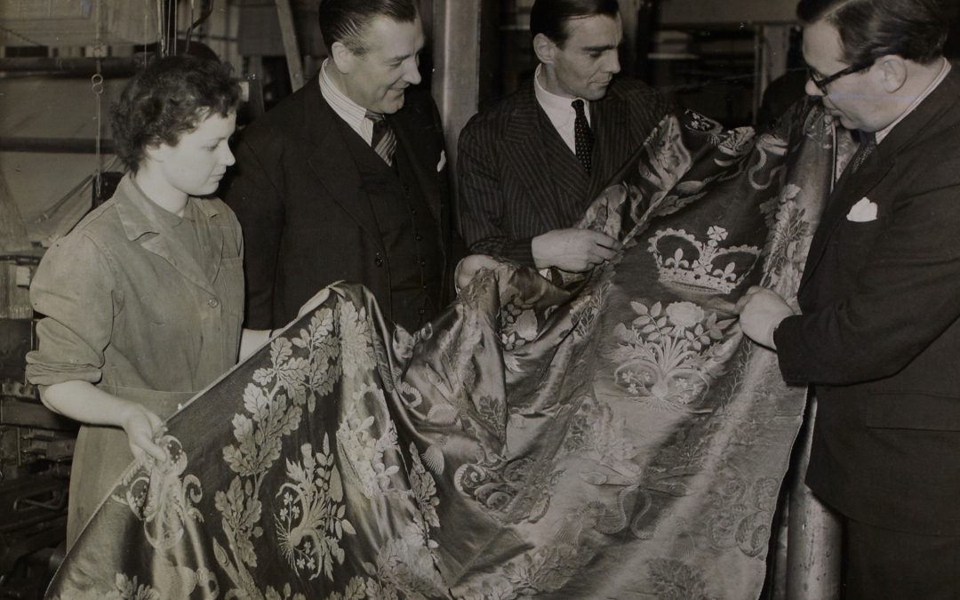 NEW BEHIND THE SCENES TOURS CELEBRATING THE PLATINUM JUBILEE: SILKS AND VELVETS FOR ROYALTY 04 Apr 2022